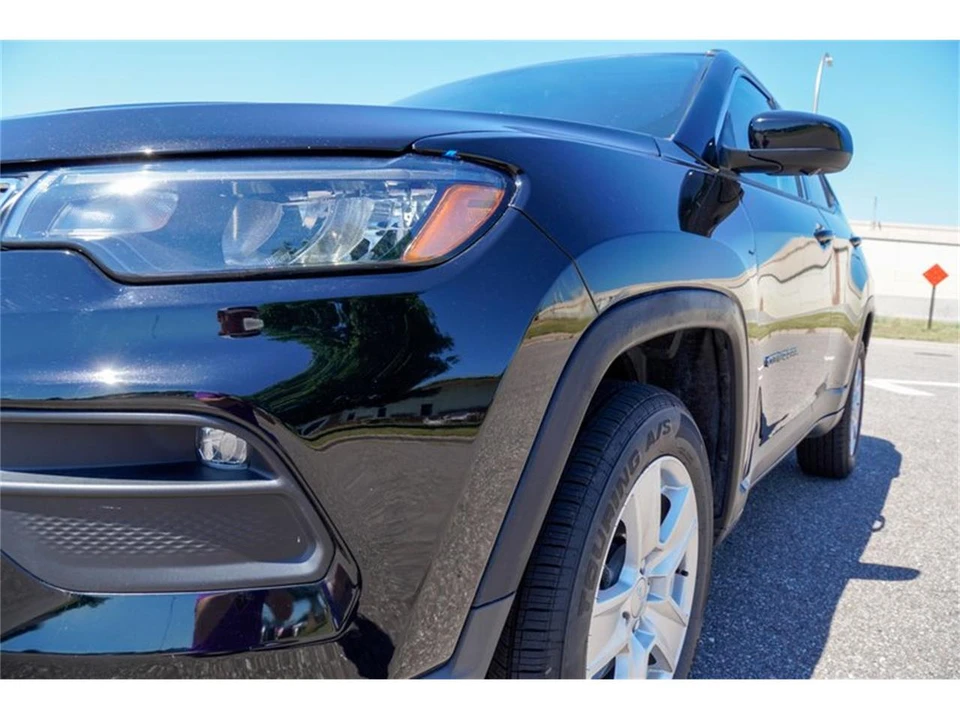 2022 Jeep Compass - Image 24 of 31