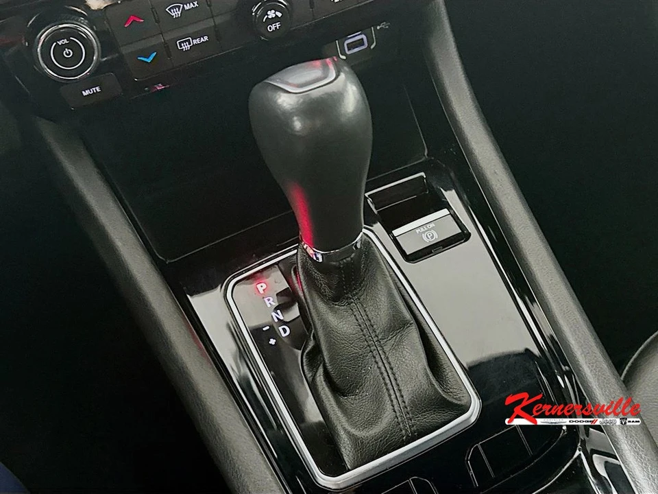 2022 Jeep Compass - Image 16 of 21