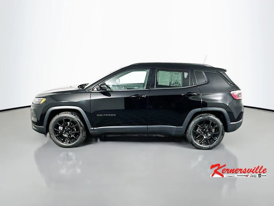 2022 Jeep Compass - Image 4 of 21