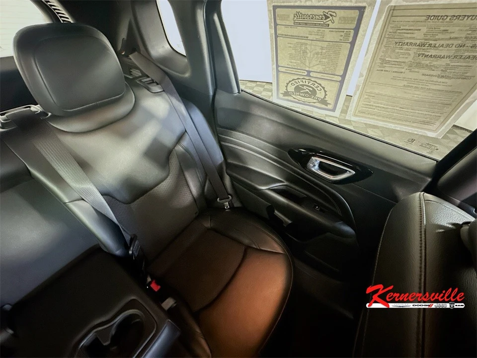 2022 Jeep Compass - Image 14 of 21