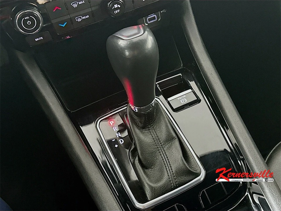 2022 Jeep Compass - Image 16 of 21