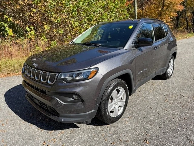 2022 Jeep Compass - Image 2 of 12