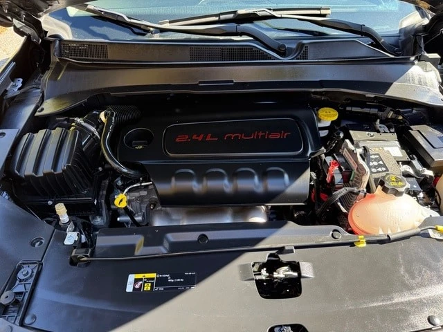 2022 Jeep Compass - Image 9 of 12
