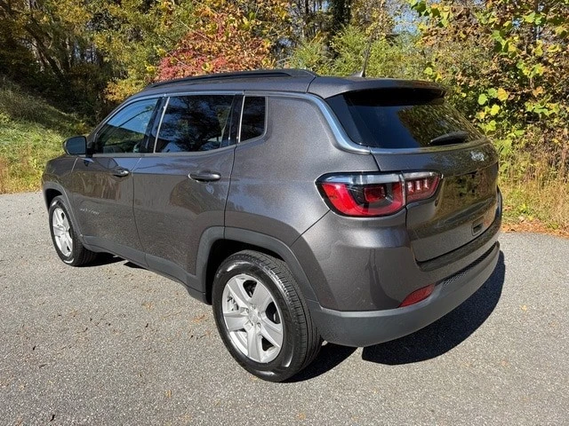 2022 Jeep Compass - Image 8 of 12