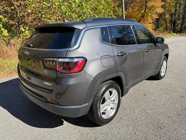 2022 Jeep Compass - Image 6 of 12