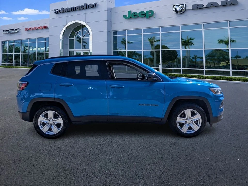 2022 Jeep Compass - Image 8 of 21