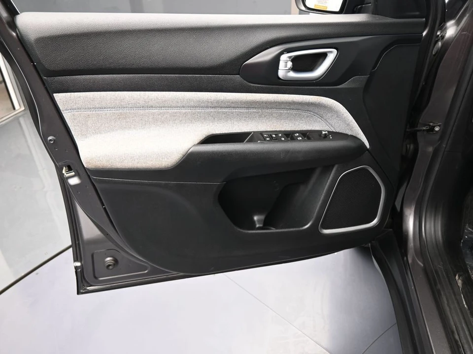 2022 Jeep Compass - Image 12 of 12