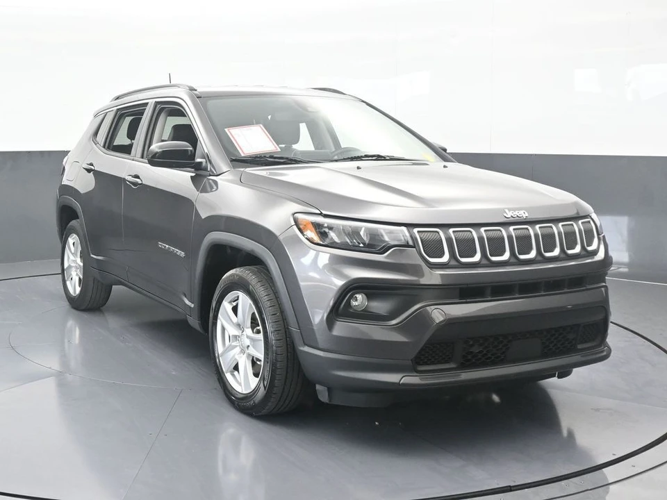 2022 Jeep Compass - Image 9 of 12