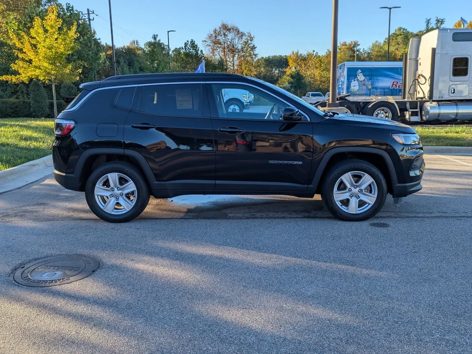 2022 Jeep Compass - Image 3 of 21