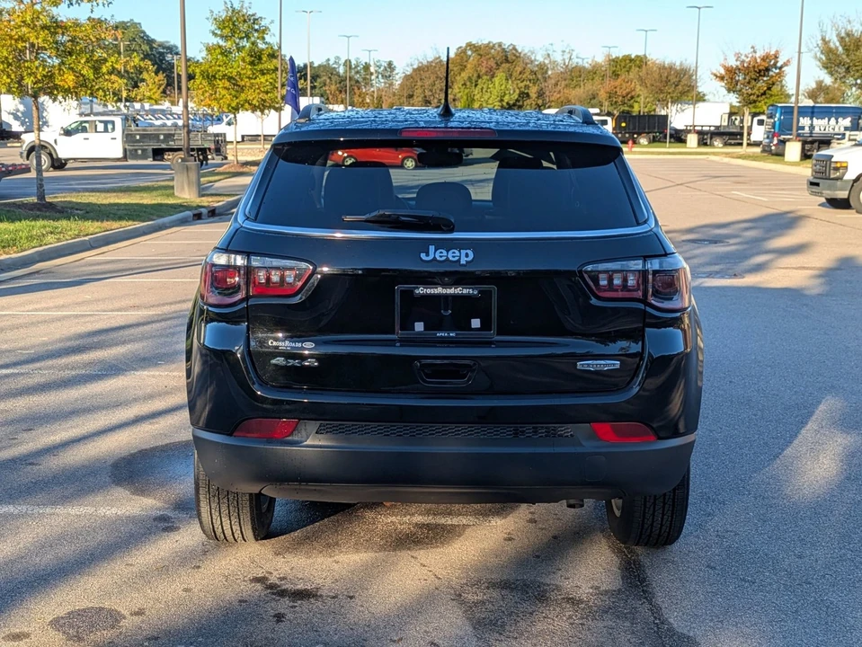 2022 Jeep Compass - Image 5 of 21
