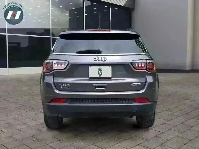 2022 Jeep Compass - Image 4 of 12