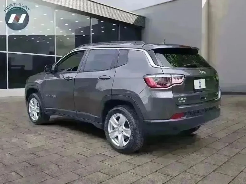 2022 Jeep Compass - Image 3 of 12