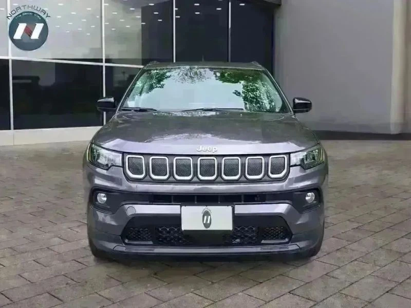 2022 Jeep Compass - Image 8 of 12