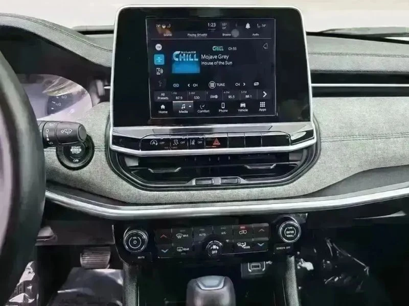 2022 Jeep Compass - Image 11 of 12