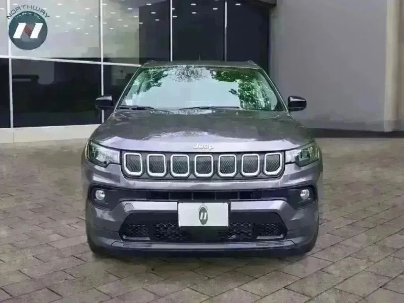 2022 Jeep Compass - Image 8 of 12