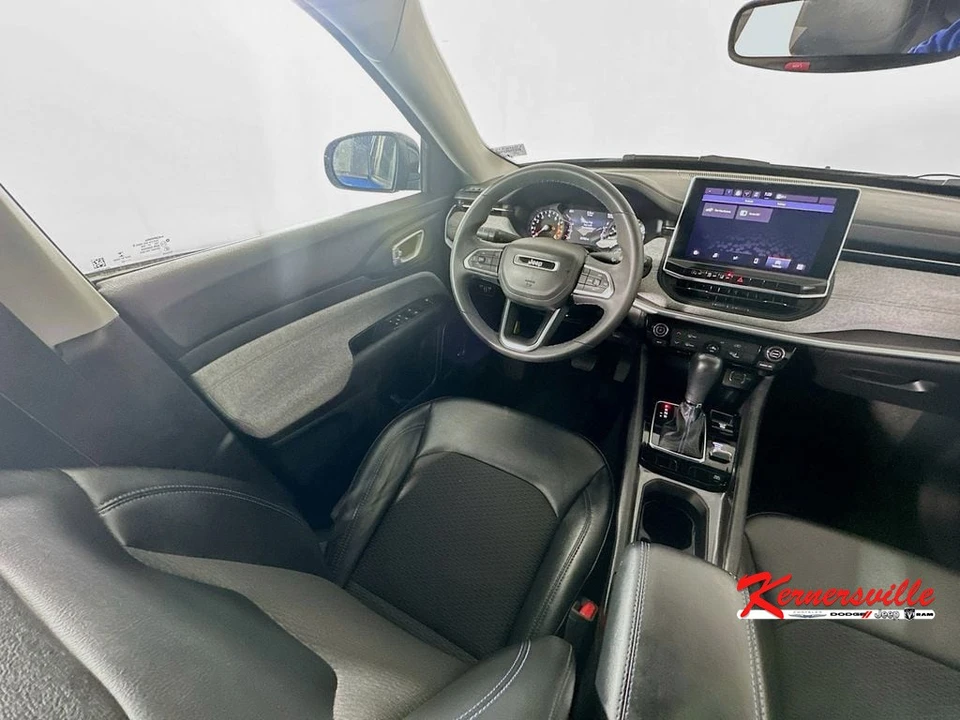 2022 Jeep Compass - Image 9 of 21
