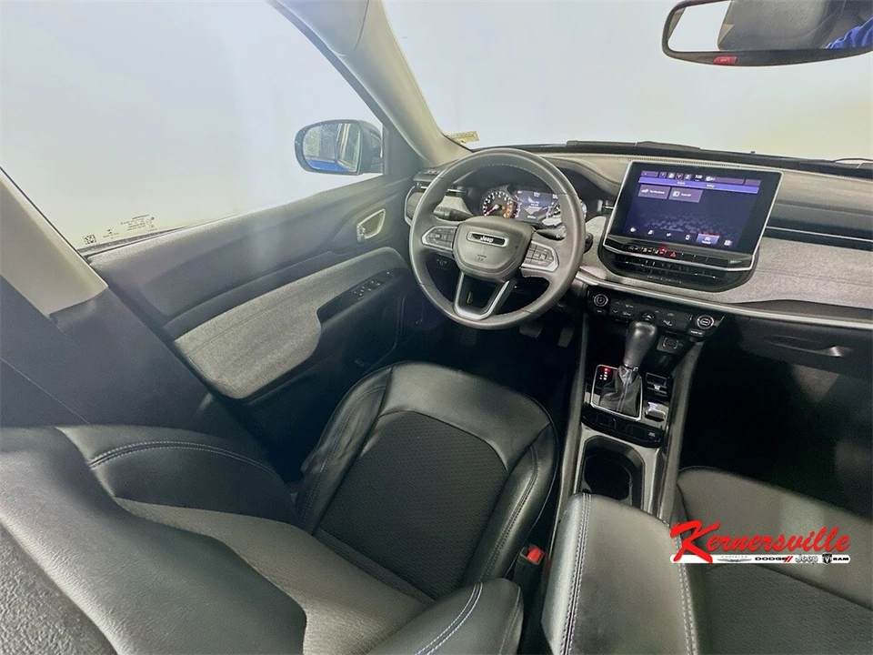 2022 Jeep Compass - Image 9 of 21