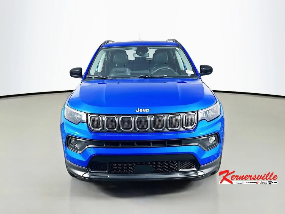 2022 Jeep Compass - Image 2 of 21