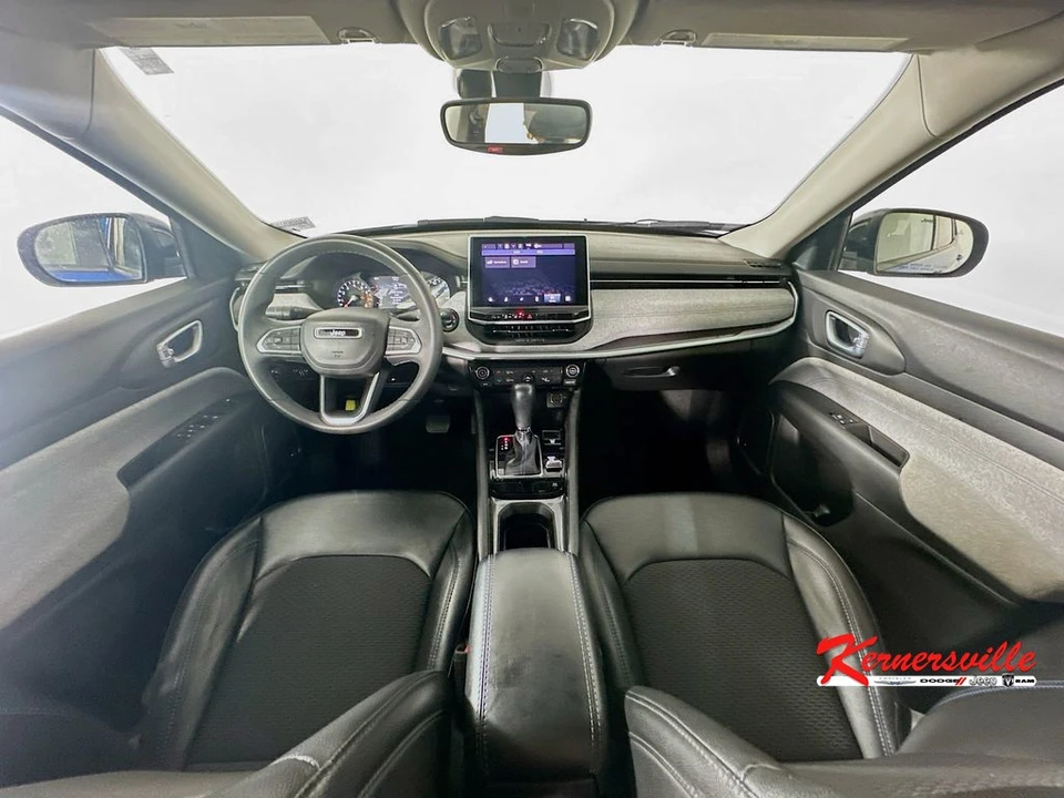 2022 Jeep Compass - Image 10 of 21