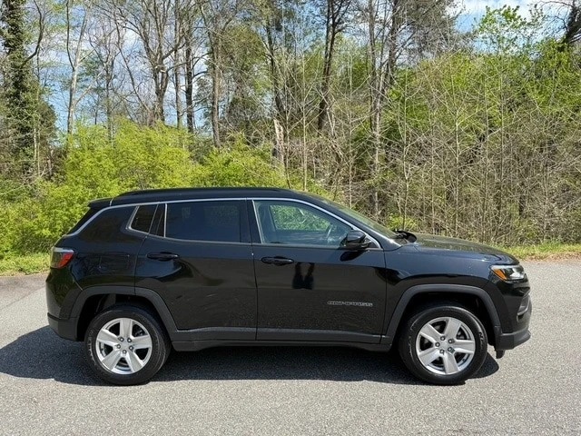 2022 Jeep Compass - Image 5 of 21