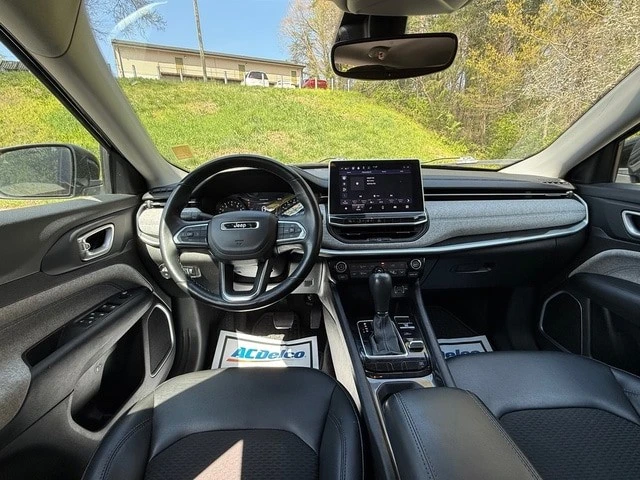 2022 Jeep Compass - Image 10 of 21