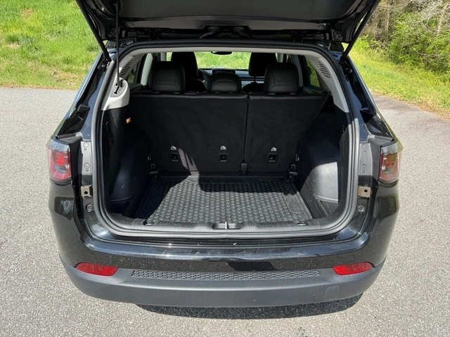 2022 Jeep Compass - Image 15 of 21