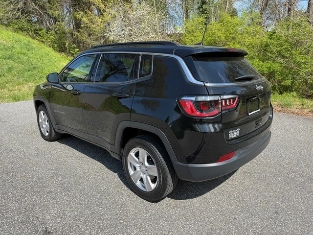 2022 Jeep Compass - Image 8 of 21