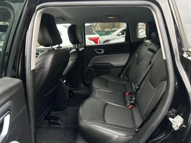 2022 Jeep Compass - Image 19 of 21