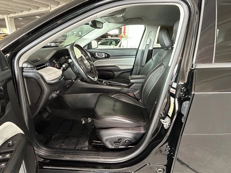 2022 Jeep Compass - Image 6 of 12