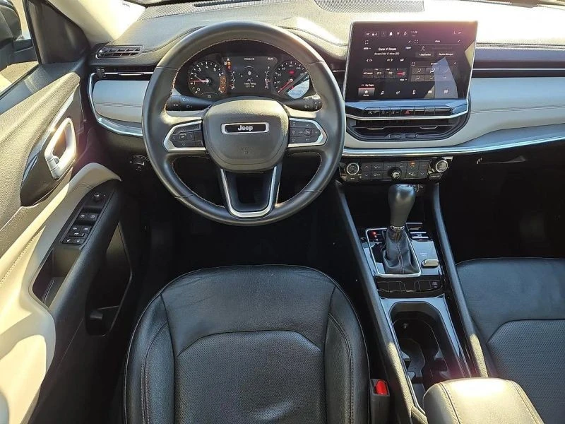 2022 Jeep Compass - Image 11 of 12