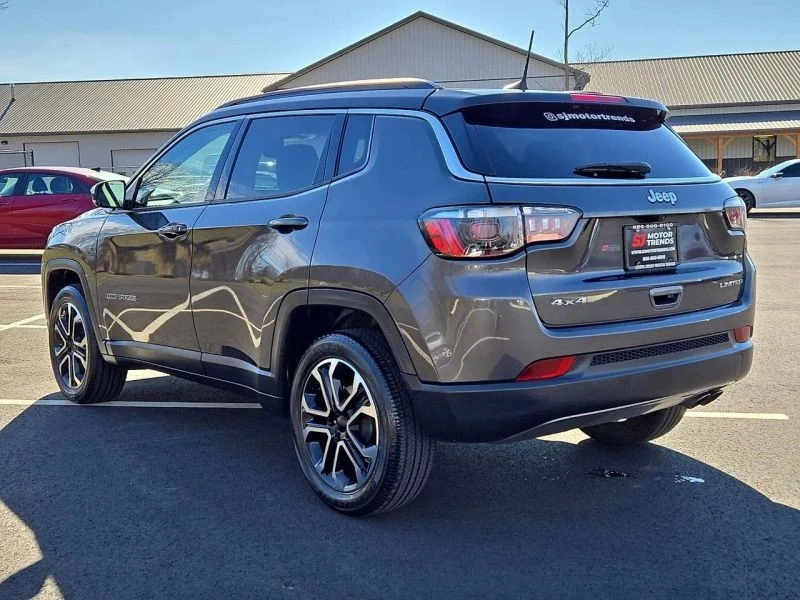2022 Jeep Compass - Image 4 of 12
