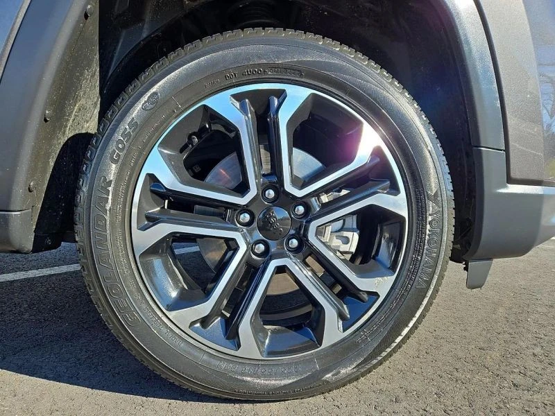2022 Jeep Compass - Image 8 of 12