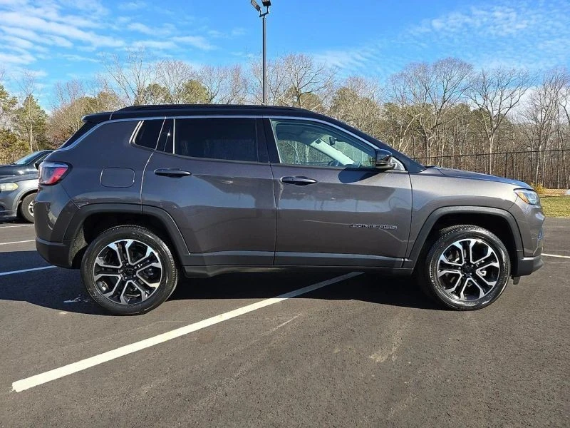 2022 Jeep Compass - Image 7 of 12