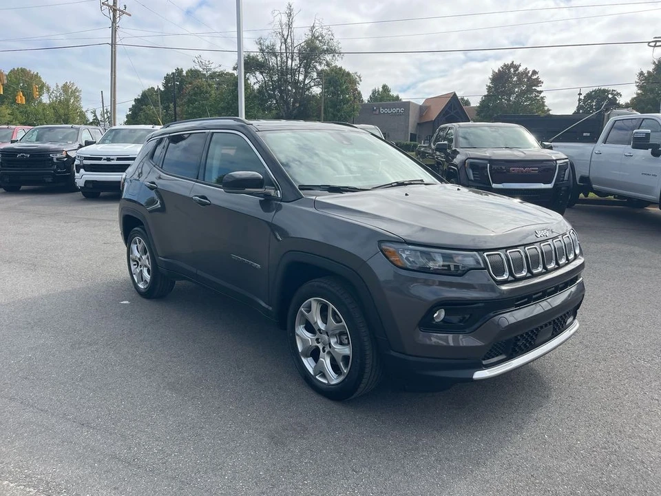 2022 Jeep Compass - Image 7 of 12