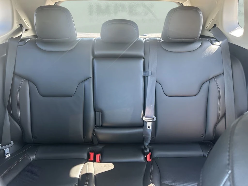 2022 Jeep Compass - Image 11 of 21