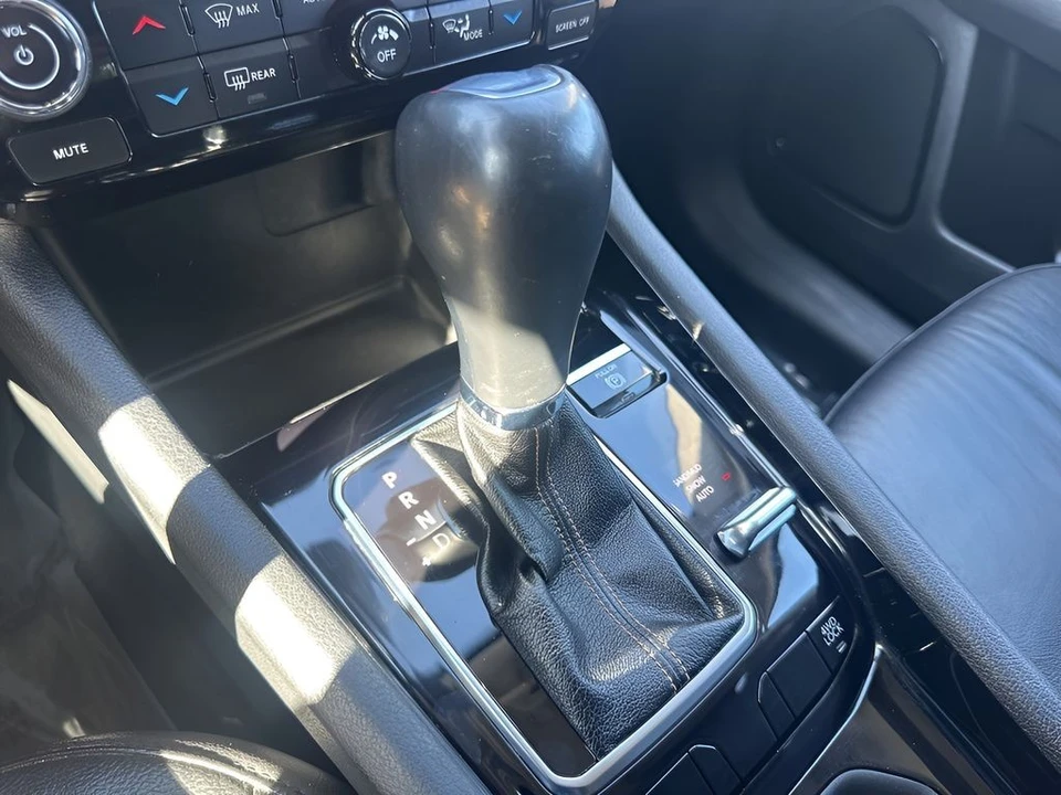 2022 Jeep Compass - Image 16 of 21