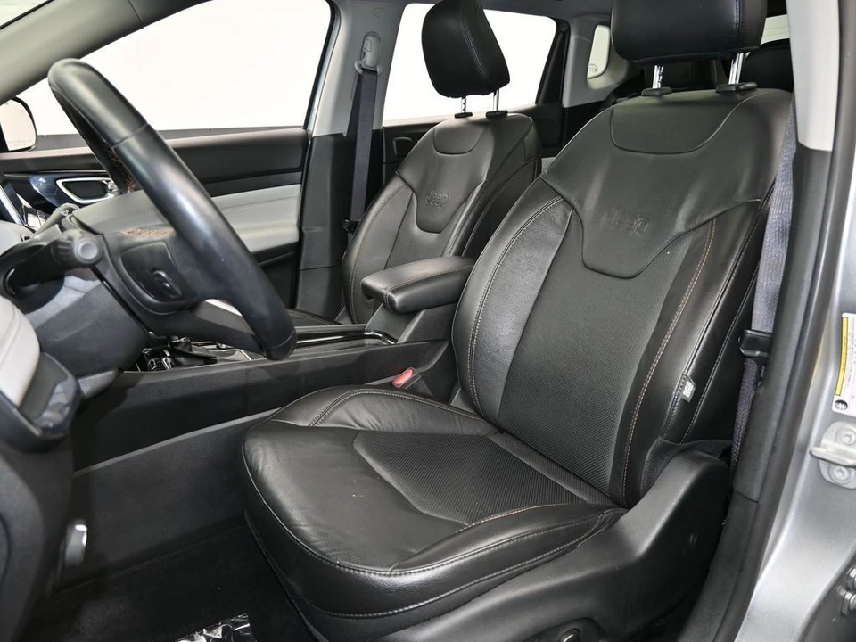 2022 Jeep Compass - Image 10 of 12