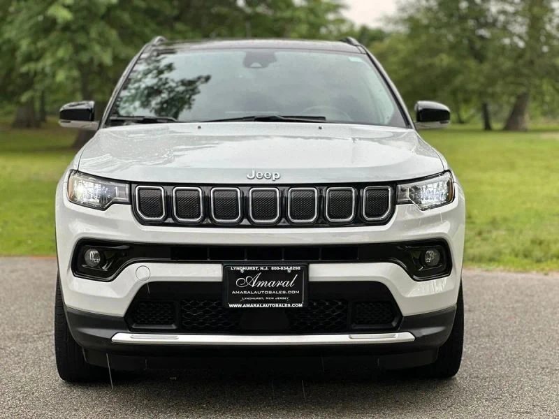 2022 Jeep Compass - Image 11 of 12