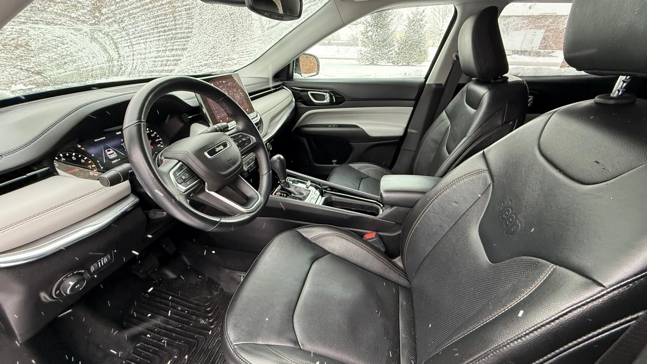2022 Jeep Compass - Image 9 of 21