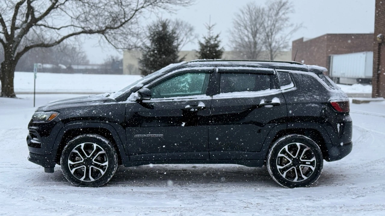 2022 Jeep Compass - Image 4 of 21