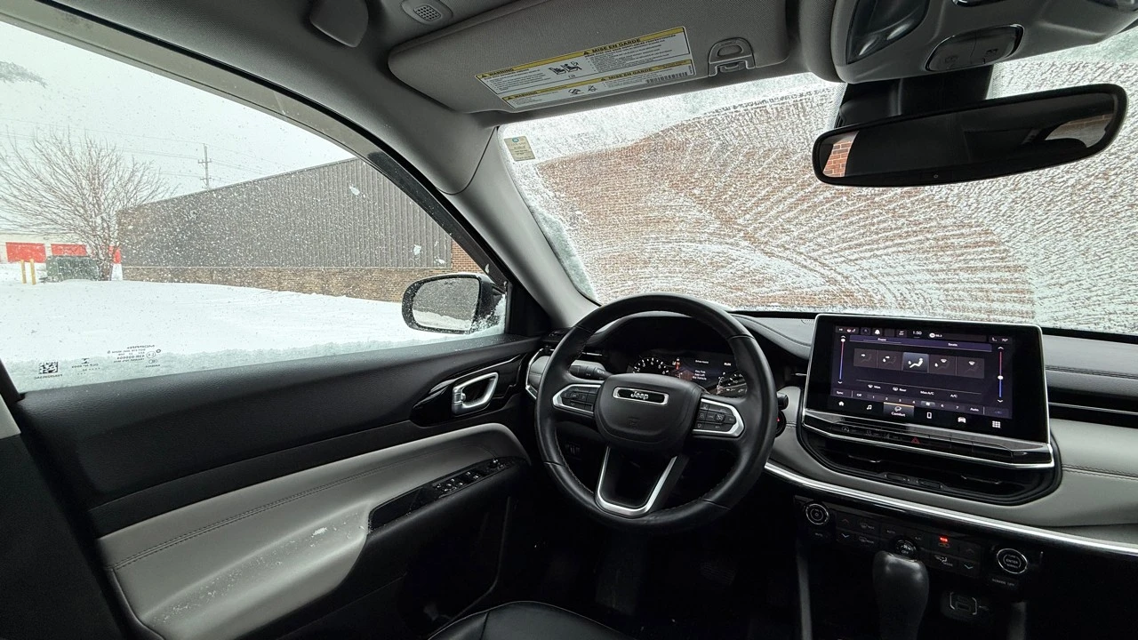 2022 Jeep Compass - Image 12 of 21