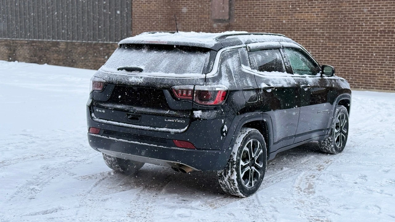 2022 Jeep Compass - Image 7 of 21