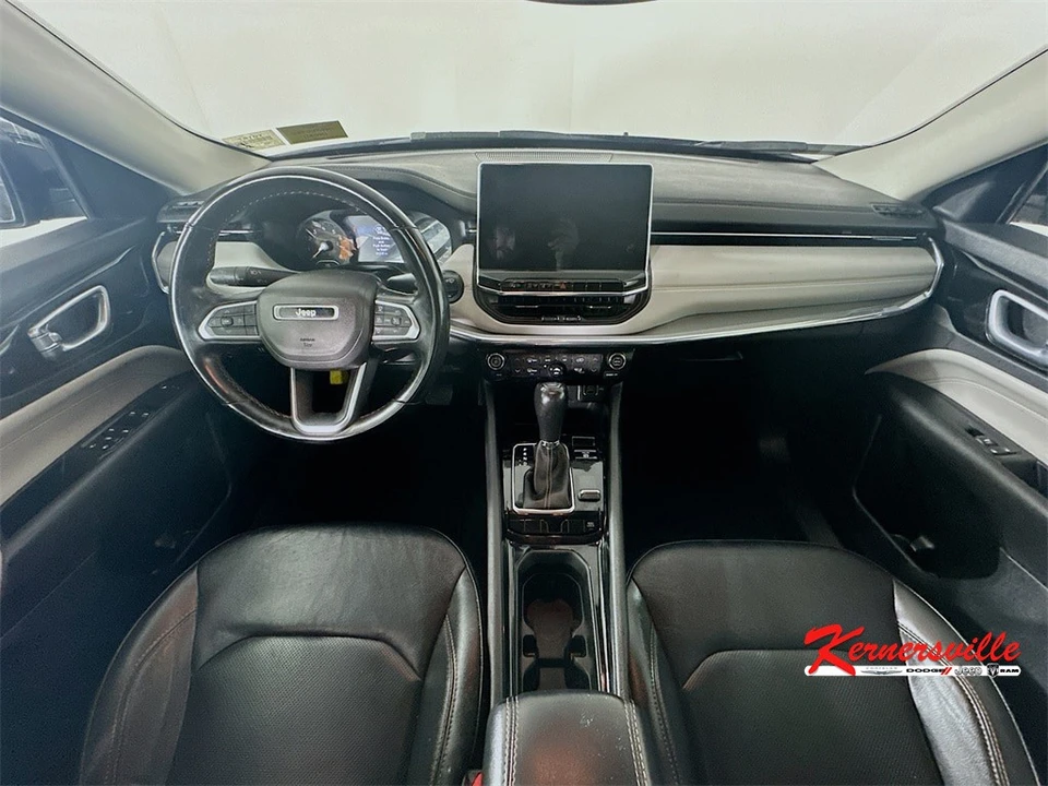 2022 Jeep Compass - Image 10 of 21