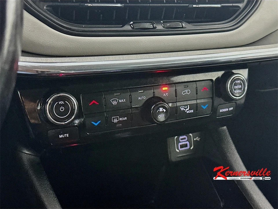 2022 Jeep Compass - Image 18 of 21