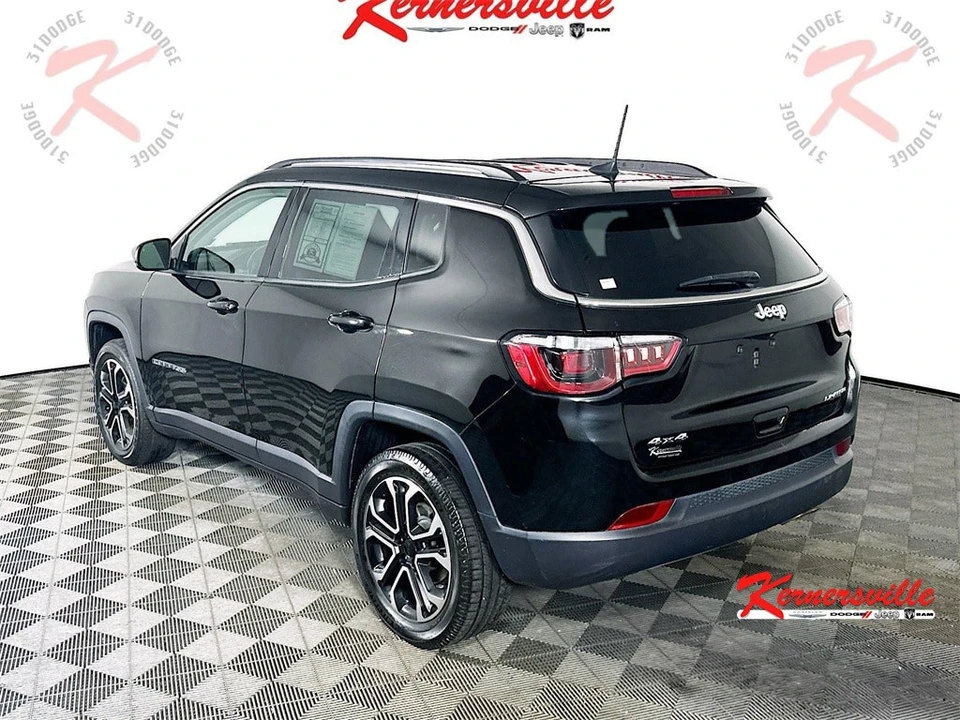 2022 Jeep Compass - Image 5 of 21