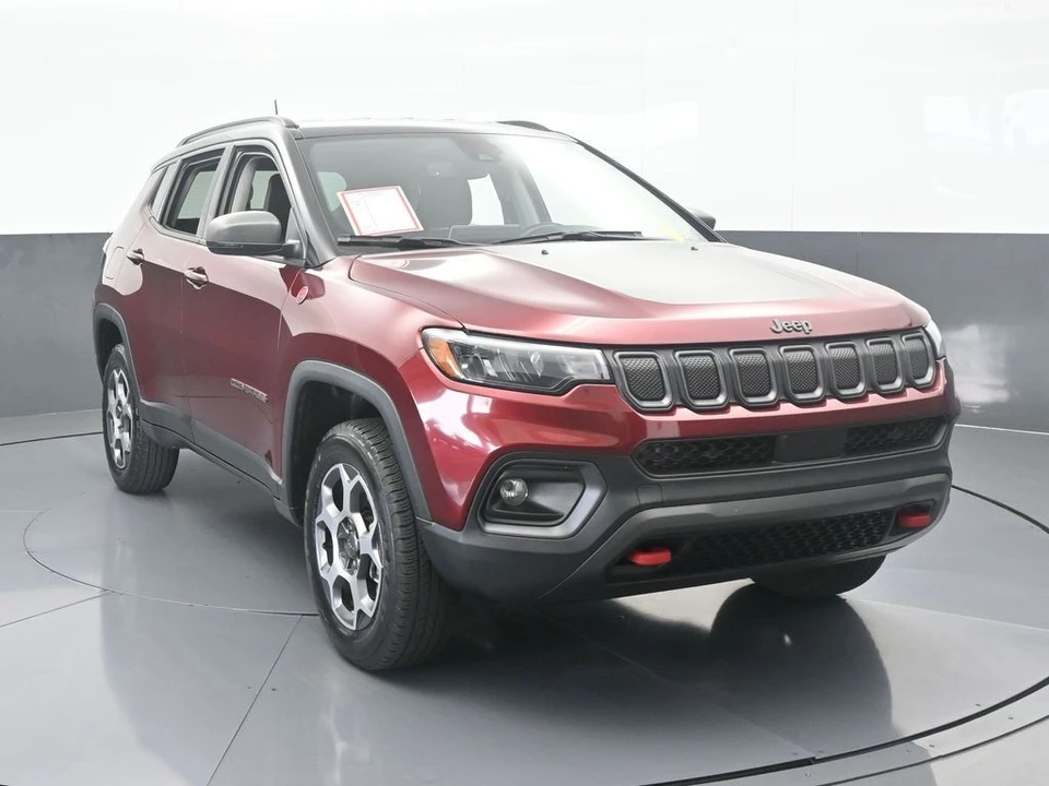 2022 Jeep Compass - Image 9 of 12
