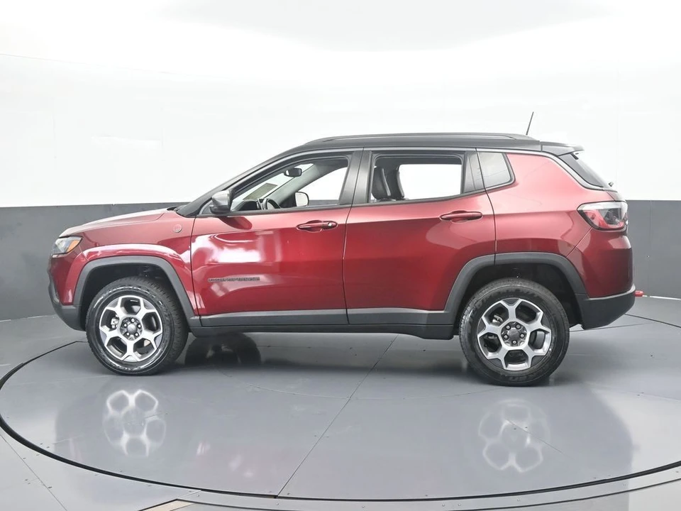 2022 Jeep Compass - Image 3 of 12