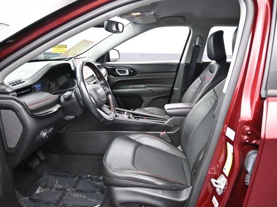 2022 Jeep Compass - Image 11 of 12