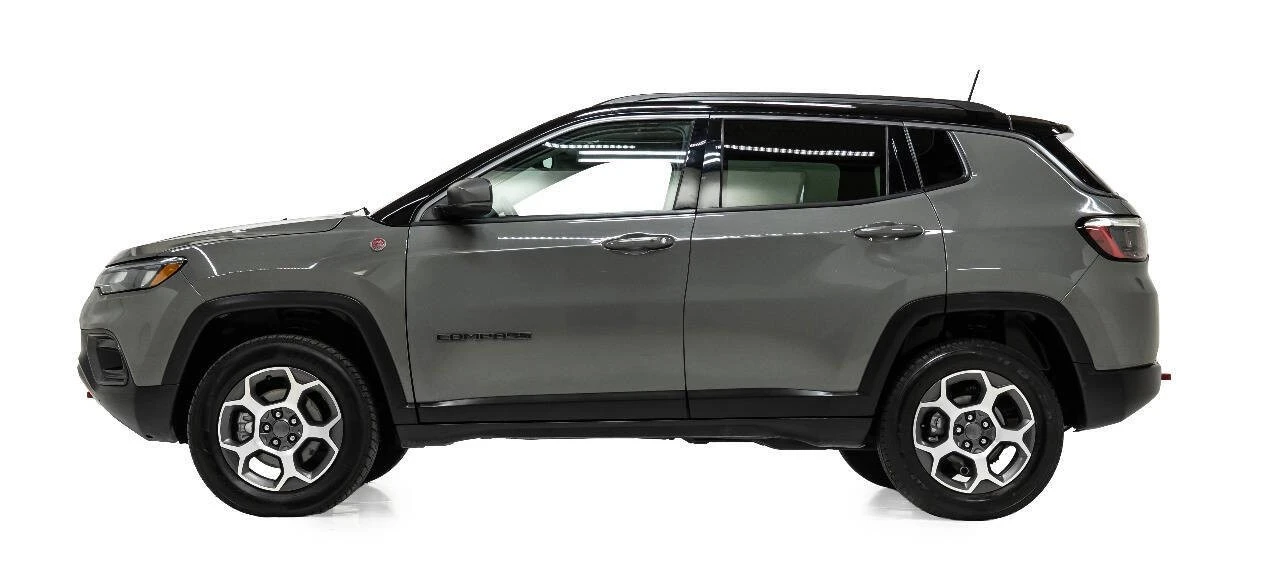 2022 Jeep Compass - Image 6 of 12