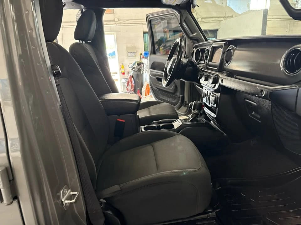 2022 Jeep JT Gladiator - Image 14 of 20